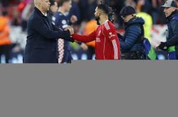 世界杯投注-天空体育：阿森(sēn)纳击败曼联，扩大领先优势，曼城维拉均落败