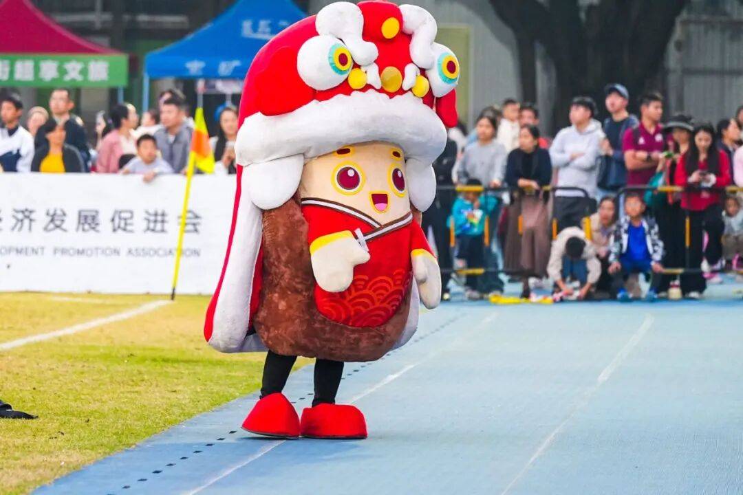 深圳街超，“小足球”转动“大治理”