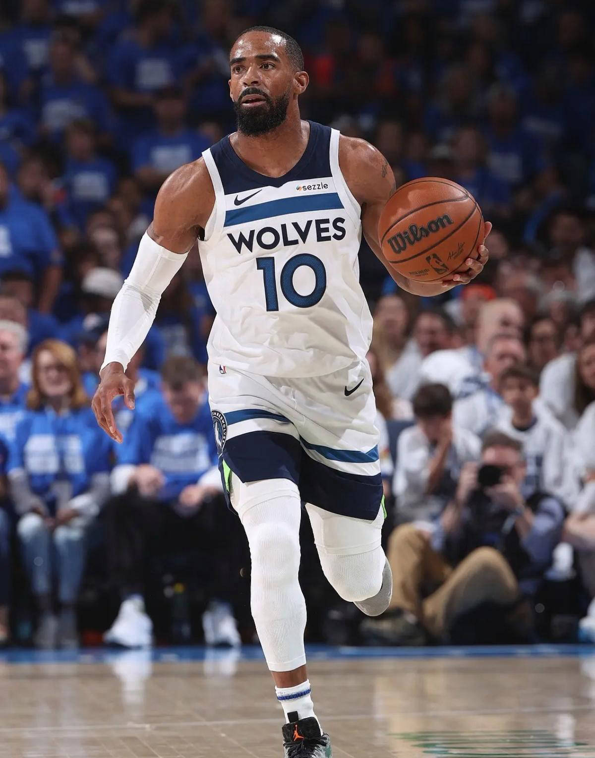 签约森林狼！迈克康利梦回明尼苏达，缔造NBA首位15亿先生传奇！