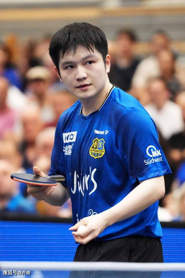 一场3-0！樊振东打败奥恰洛夫，德国杯决赛：萨尔布吕肯1-0领先