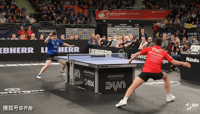 一场3-0！樊振东打败奥恰洛夫，德国杯决赛：萨尔布吕肯1-0领先