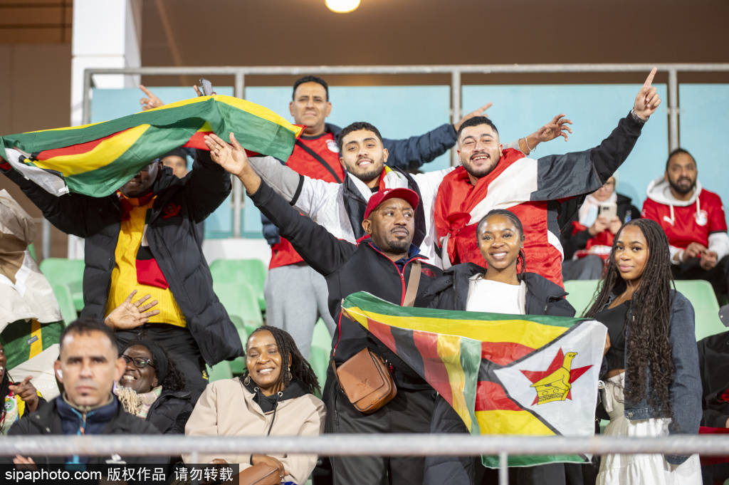 突尼斯角球战术揭秘：斯希里头球破门，非洲杯首战风云再起！